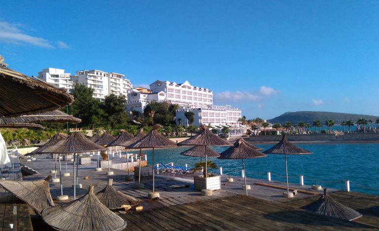 Konfiskime në letër: Si u rikthye resorti luksoz në duart e familjes Balili