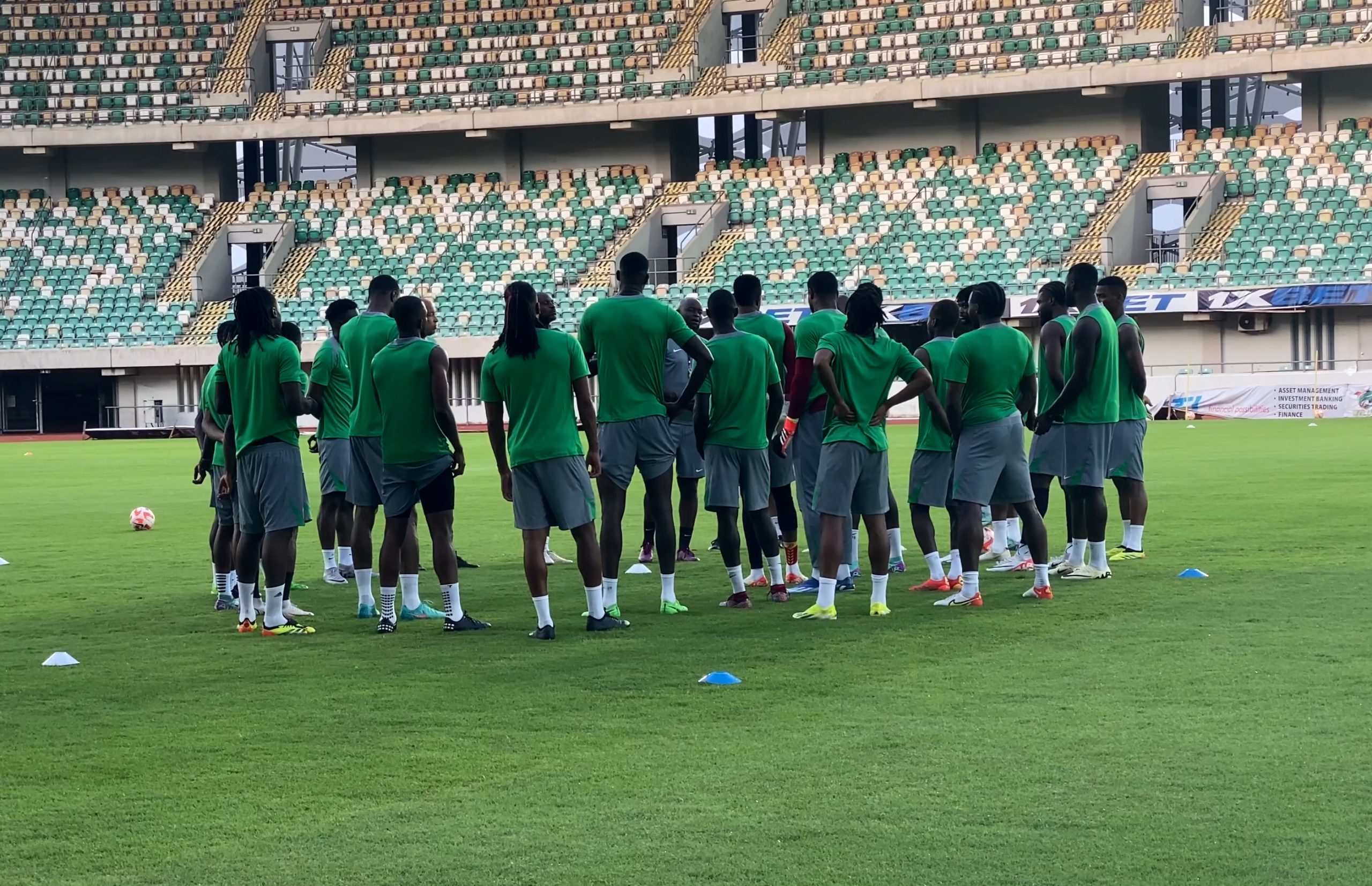 Chelseat i mungon një bomber, Blutë e Londrës pëlqejnë sulmuesin nigerian