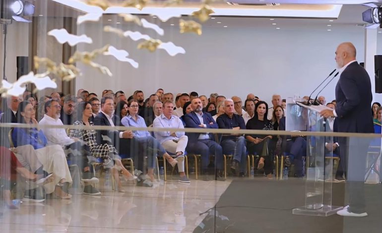 Një ditë pas Asamblesë së PS-së, Rama nuk humb kohë mbledh Kryesinë e re