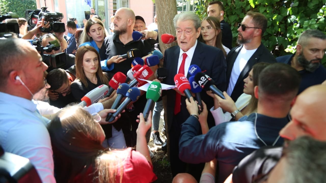 “Unë kandidati i PD për kryeministër në zgjedhje”, Berisha: Kush të dojë të më sfidojë pas zgjedhjeve