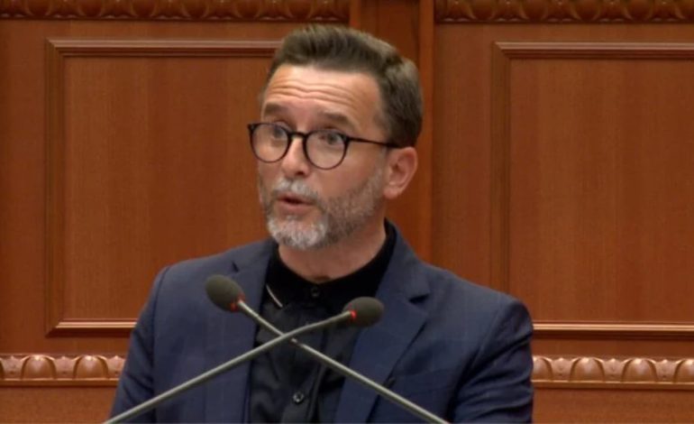 Braçe më i votuari në kryesinë e PS, mesazh atyre që u zëvendësuan: Pranojeni si kalim gjeneratash, Balluku do bëjë mirë në gjithçka në Fier