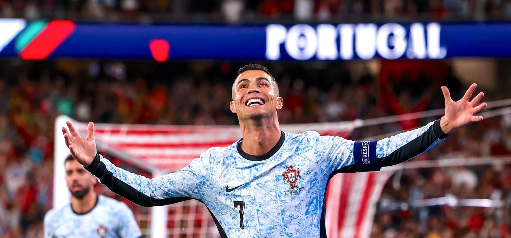 900 gola në karrierë, Ronaldo nuk i fsheh emocionet: Një arritje unike