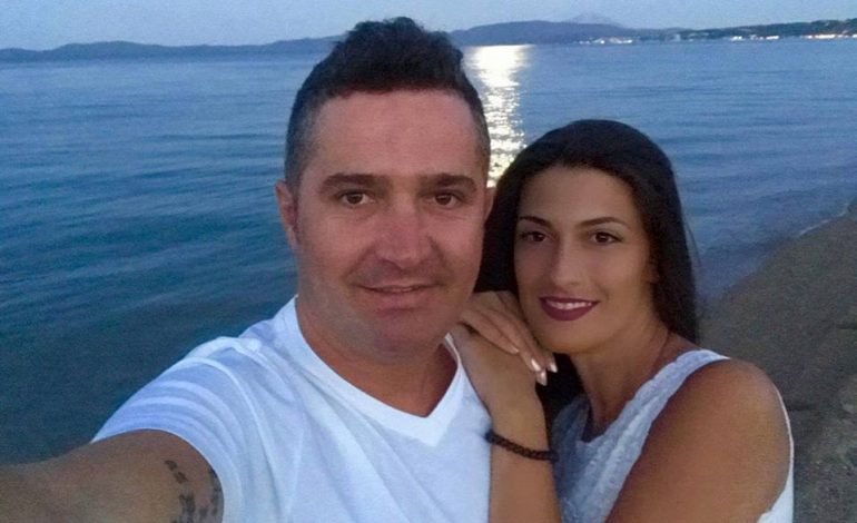 Si përfundim, Devis Xherahu i propozoi për martesë partneres në Santorini apo jo?