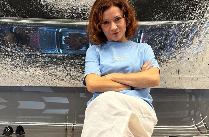 Kush e ka bllokuar Egla Cenon? Aktorja aludon në rrjet, ja ç’thotë për ish-banorët