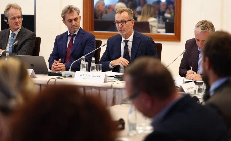 “Lufta e korrupsionit dhe krimit të organizuar është në thelb të procesit të anëtarësimit”, ambasadori i BE: Pa institucione të pavarura të drejtësisë, nuk ka drejtësi të pavarur