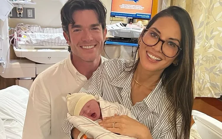 Dyshja e njohur zbulojnë ardhjen e foshnjës së dytë në jetën e tyre