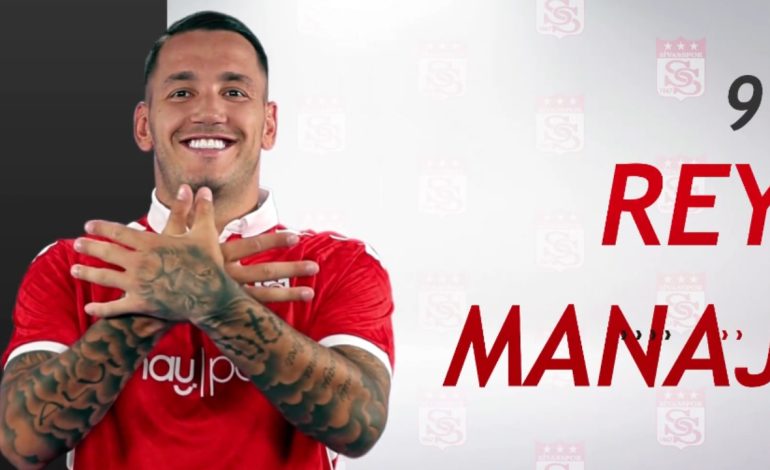 VIDEO/ Rey Manaj e bën “sefte” për sezonin e ri, sulmuesi i Kombëtares shqiptare gjen rrugën e rrjetës në Superligën turke