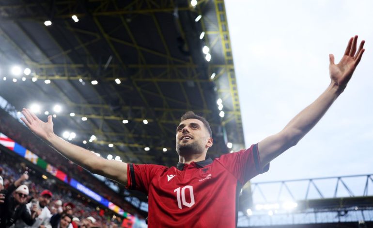 Fiks 1 vit më parë dhe 8 km larg, kuqezinjtë me sytë nga… Bajrami