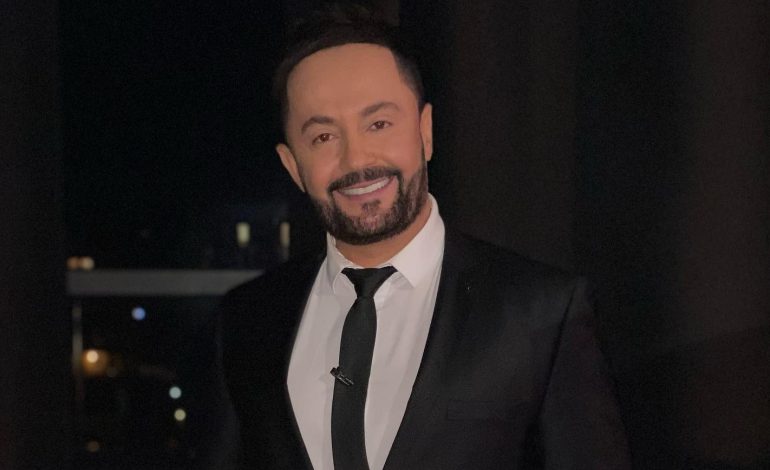 Sinan Hoxha festoi ditëlindjen, sa vjeç bëri këngëtari