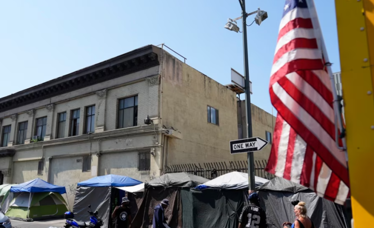 Analiza/ Vendimi i Gjykatës së Lartë në Kaliforni nxit qasje të re ndaj të pastrehëve