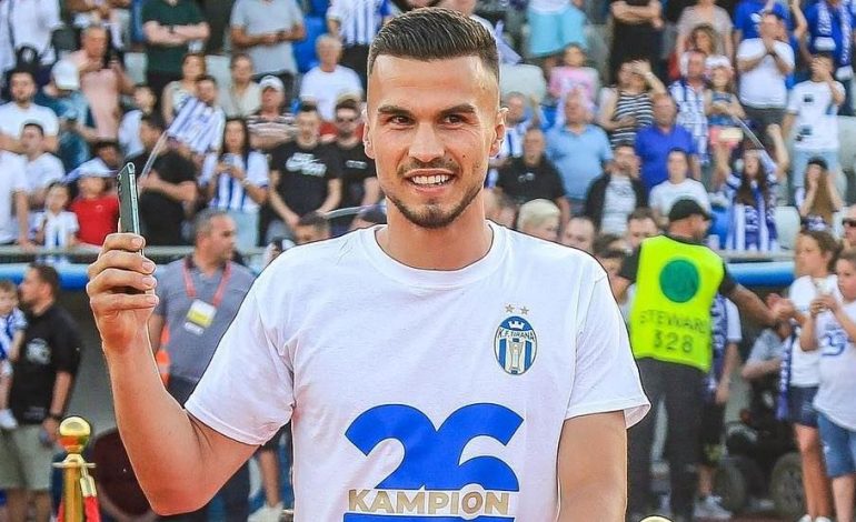 Toli bashkohet me Dinamon, probleme për Qardakun