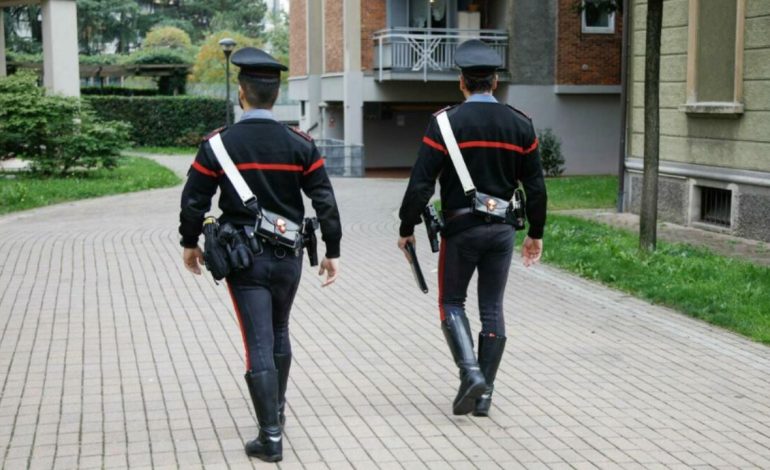 E rëndë në Itali! 45-vjeçari shqiptar qëllon me armë zjarri djalin e partneres, 18-vjeçari në gjendje të rëndë