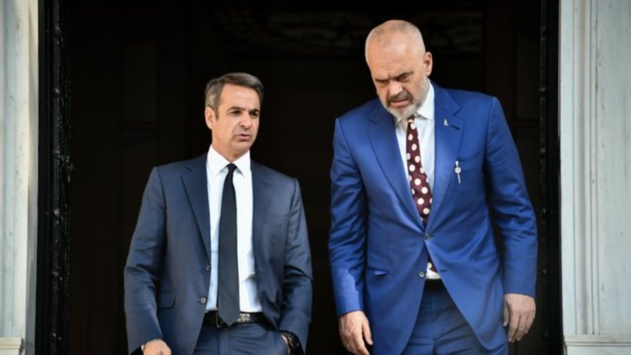 Greqia dhe Shqipëria po kërkojnë mënyra për të “shëruar” marrëdhëniet dypalëshe, agjenda pozitive e zv.ministrit të jashtëm grek