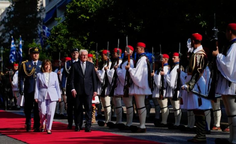 Greqia do dëmshpërblim! I kërkojnë Gjermanisë 287 miliardë euro për pasojat Luftës së Dytë Botërore