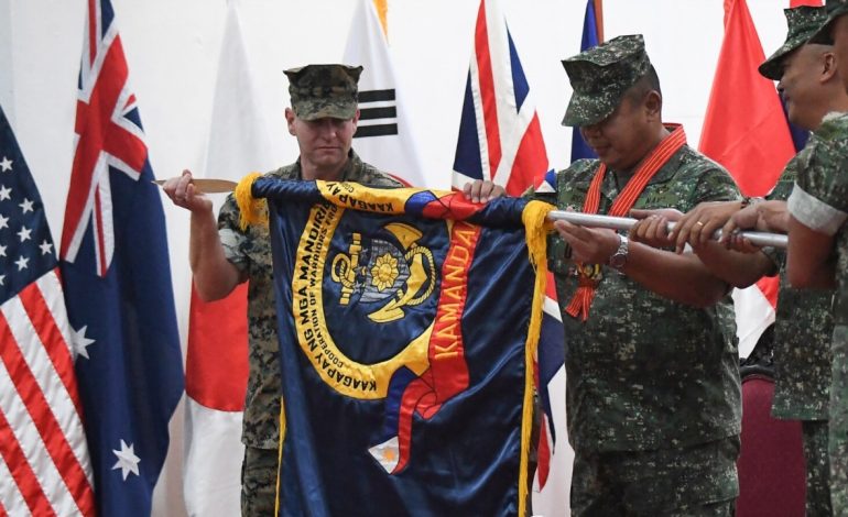 Një ditë pasi Kina rrethoi Tajvanin, SHBA dhe Filipinet nisin stërvitje ushtarake të përbashkët