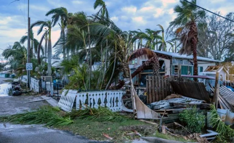 Katër të vdekur nga tornadot në Florida, DeSantis paralajmëron për përmbytje të tjera nga uragani Milton! Tre milionë banorë ende pa energji elektrike