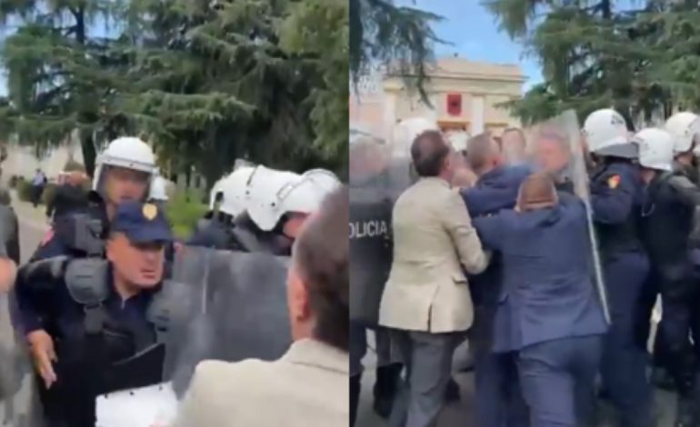 VIDEO/ Deputeti i PD i heq kapelen efektivit të FNSH-së, Luan Baçi: Nxori armën dhe filloi të gjuante