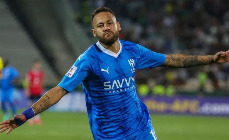 Merr fund pritja, Neymar rikthehet në fushë pas shumë muajsh