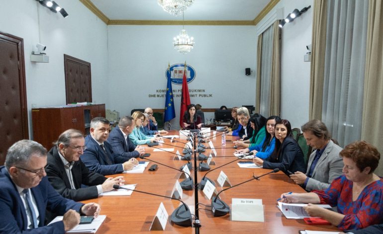 “Cënon lirinë akademike”: Rektorët kundërshtojnë projektligjin për Shkencën