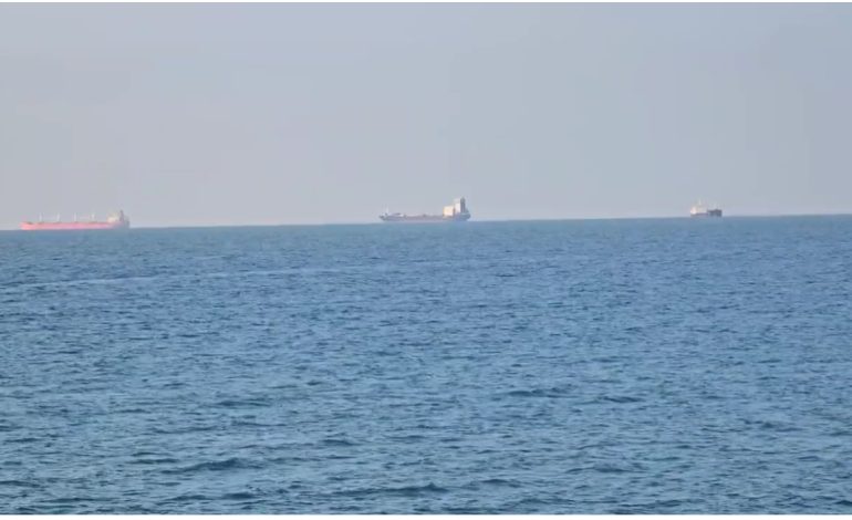 Mbërrin në Durrës anija me mbetjet toksike, detajet e para