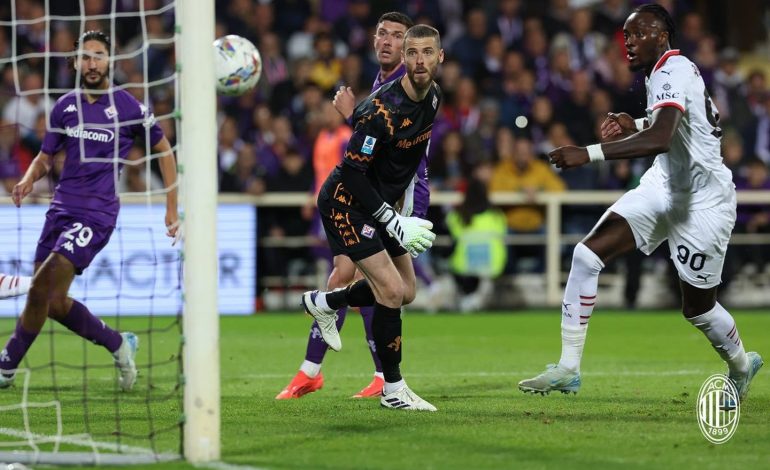 VIDEO/ Milan bie në Firenze, Fiorentina “buzëqesh” në ndeshjen e “çmendur”