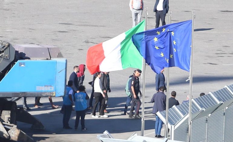 Gjykata italiane urdhëron transferimin në Itali të 12 emigrantëve të Gjadrit