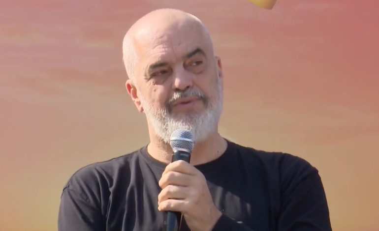 “Vjen me biçikletë nga Fllaka dhe thua bëra 50 kilometra”, Rama batuta me pensionistin që nuk e linte të fliste: Ç’e ke këtë adrenalinë?!