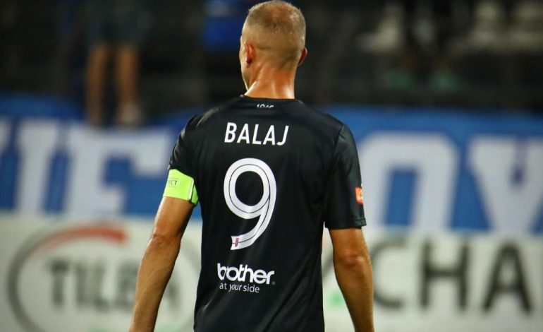 Mbi një muaj pa gol, por Tirana e karikon Bekim Balajn