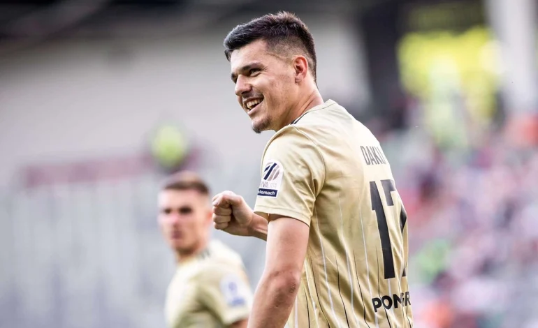 VIDEO/ Mirlind Daku gabon nga pika e bardhë e penalltisë, sulmuesi kuqezi shpërdoron mundësinë ideale