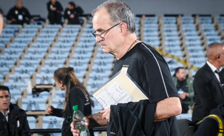 Forma e dobët e Uruguait, trajneri Bielsa: Situatë e vështirë, të paktën nuk po pësojmë