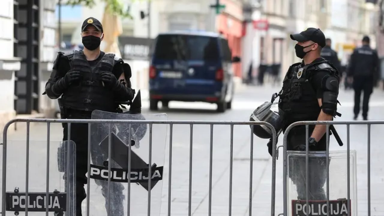 E rëndë në Bosnje, 14-vjeçari vret me thikë oficerin brenda stacionit të policisë