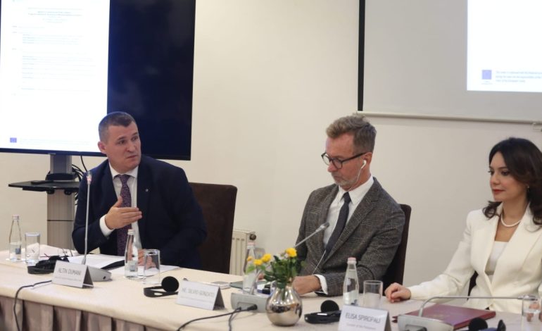 Mesazhi i ambasadori të BE-së për komisionin “Xhafaj”: Fokusohuni te anti-korrupsioni e mirëqeverisja, mos prekni mandatin e institucioneve të drejtësisë