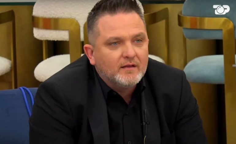 “Më ka ardhur keq që ka arritur në atë derexhe”/ Jul Deda kritikon kolegun e tij: Duhet etika, kujdes…