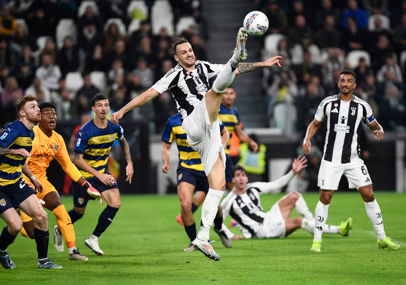 Juventus me sytë nga Vlahovic, merkato rrotullohet rreth sulmuesit serbit