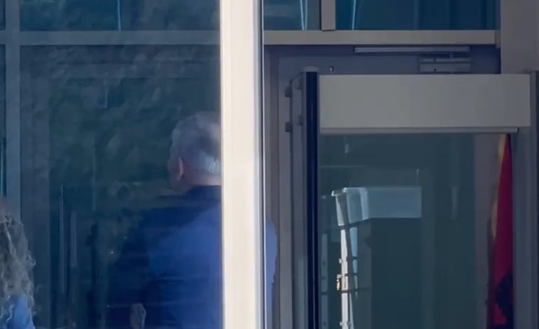 Ish zv. Drejtori i Përgjithshëm i Policisë së Shtetit, Agron Kuliçaj paraqitet në SPAK: Dhashë shpjegimet e mia në lidhje me “21 janarin”