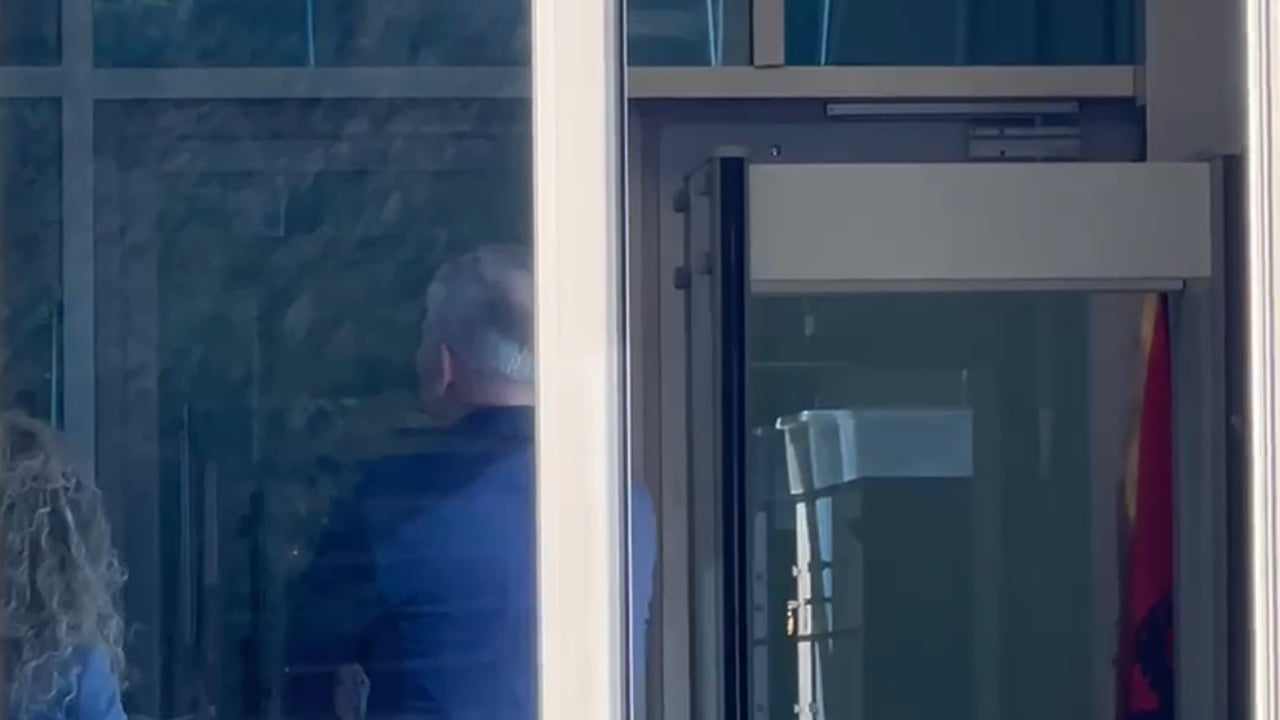 Ish zv. Drejtori i Përgjithshëm i Policisë së Shtetit, Agron Kuliçaj paraqitet në SPAK: Dhashë shpjegimet e mia në lidhje me “21 janarin”
