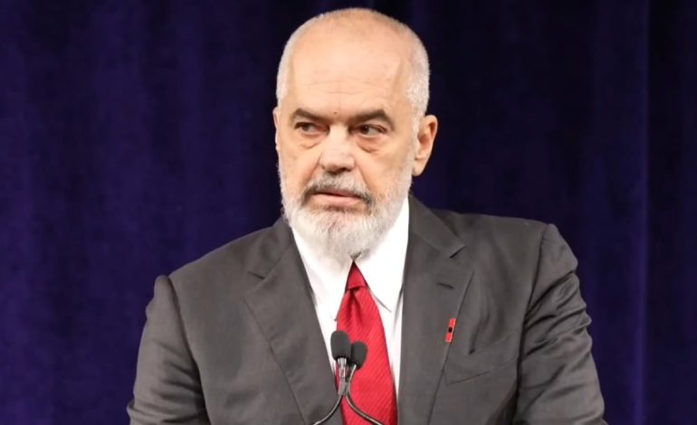 Rama nga New Yorku: Dënimi i Fatos Nanos gjatë demokracinë fëmijërore shqiptare u urdhërua nga partia në pushtet