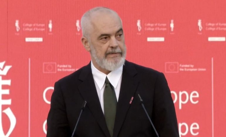 Kolegji i Europës në Tiranë, Rama-presidentes së KE: Ursula, ne për miq mund edhe të vrasim… Je politikania evropiane më e sigurt që ekziston