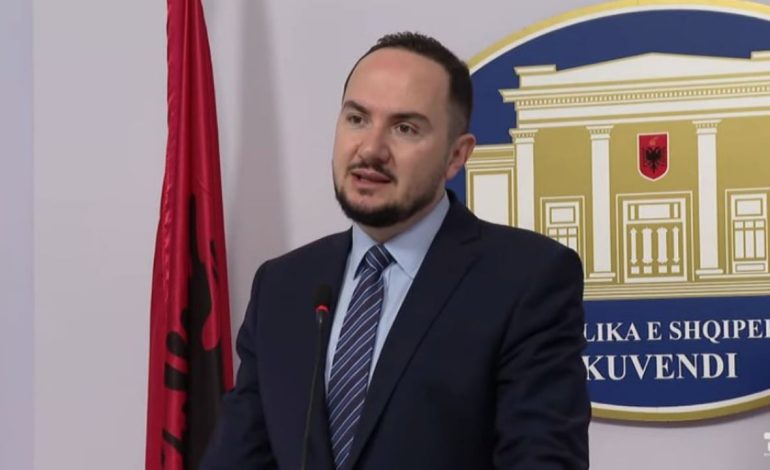 Letra nga qelia nr.6/ Ervin Salianji reagon nga burgu për idealistët që “Brukseli mbështet autokratin”: Më shumë Europë është melhemi për plagën tonë