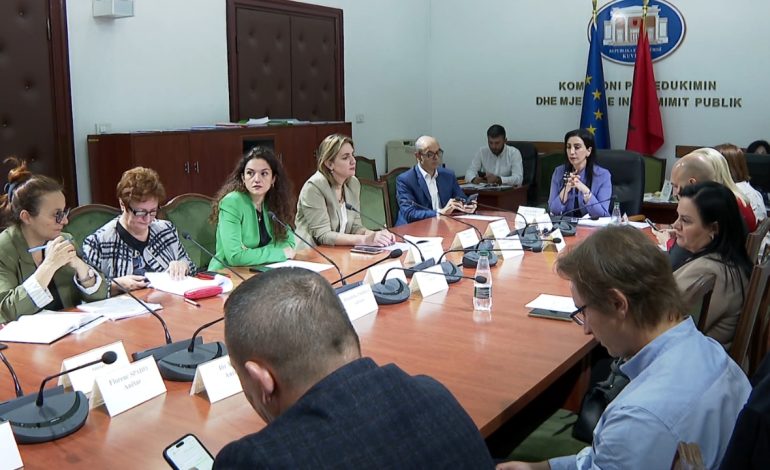 Ligji për kërkimin shkencor/ Debate në komisionet parlamentare për nismën e qeverisë