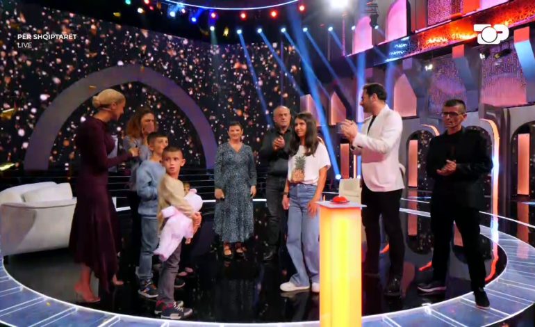 Mblidhet fondi 160 mijë Euro/ Sakraficat e tre familjeve! Gruaja në luftë me tumorin merr trajtimin! Djali në rrezik për jetën niset jashtë!