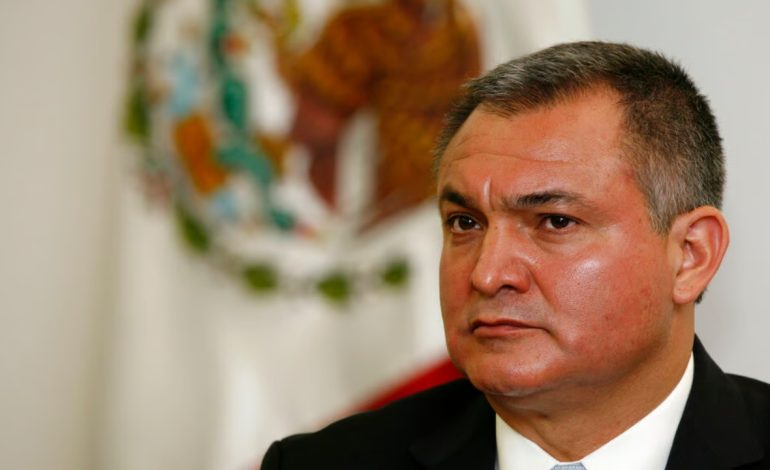 Kryepolici që bashkëpunonte me El Chapo-n, SHBA dënon me 38 vite burgim ish-kreun e sigurisë publike të Meksikës