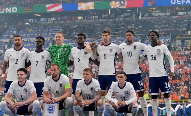 Anglia, 3 lojtarë largohen nga grumbullimi, erdhën të dëmtuar nga skuadrat e tyre