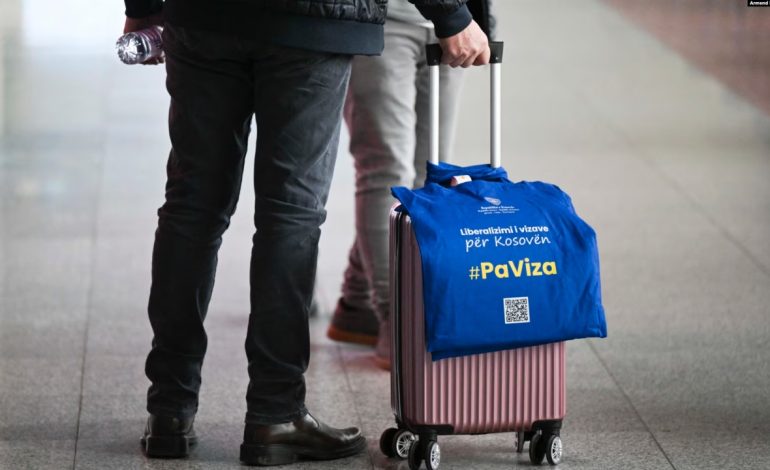 Kosovë, liberalizimi i vizave-shpërthejnë kërkesat për azil! Franca, destinacioni kryesor!