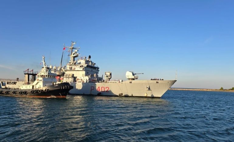 Anija “Libra” niset nga Italia drejt Shqipërisë, tetë emigrantë pritet të mbërrijnë në qendrat e ndalimit