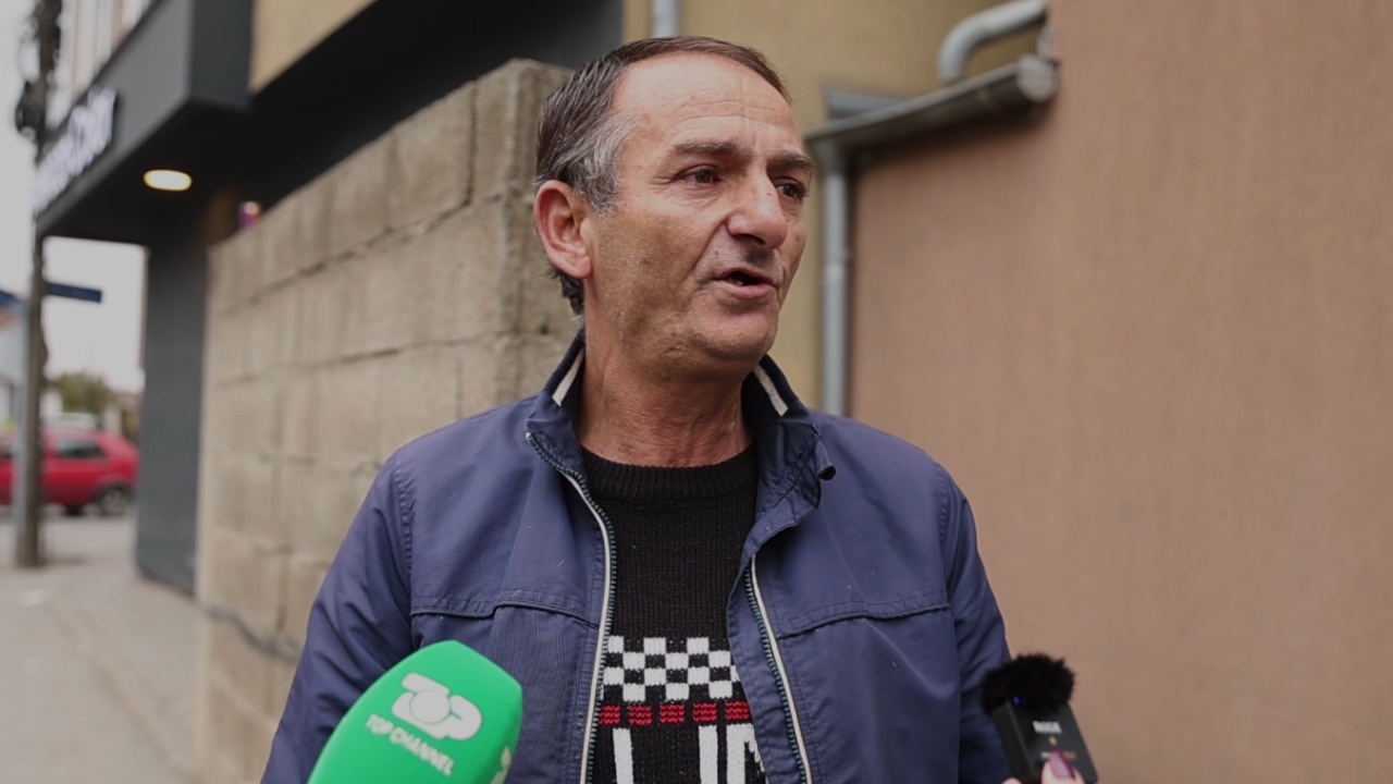 Ngjarja tronditëse në Ferizaj/ I afërmi i të miturave tregon detajet: Vajzat dolën për shëtitje, kur u kthyen u sulmuan në…
