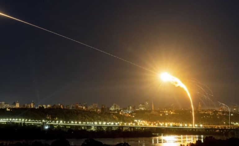 Rusia kryen sulm masiv ndaj sektorit të energjisë të Ukrainës