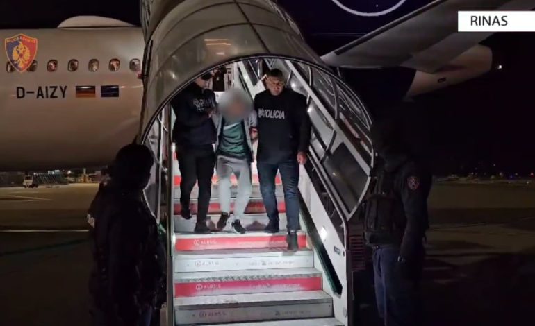 Organizoi vrasjen e dy personave në Vlorë, ekstradohet nga Spanja 47-vjeçari