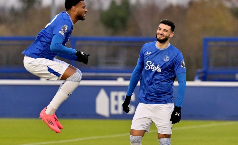 “Ndihet mirë”, Broja pranë rikthimit në fushë, trajneri i Everton ndez dritën jeshile: Mund të përfshihet në skuadër