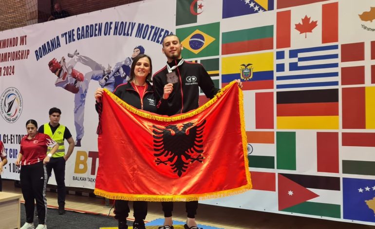 TAEKWONDO/ Paraqitje super në Rumani, Ernest Merdanaj fiton medalje ari në Kampionatin Ballkanik
